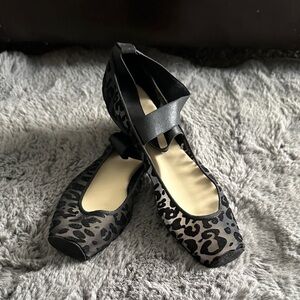 Jessica Simpson leopard Print Women's Ballet Flats 7 1/2